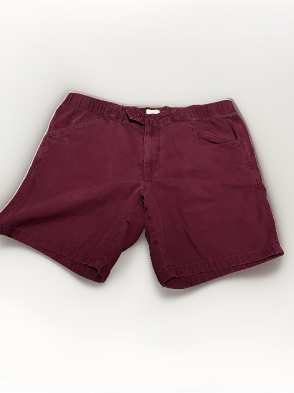 Club Monaco Men's Burgundy Flat Front Shorts